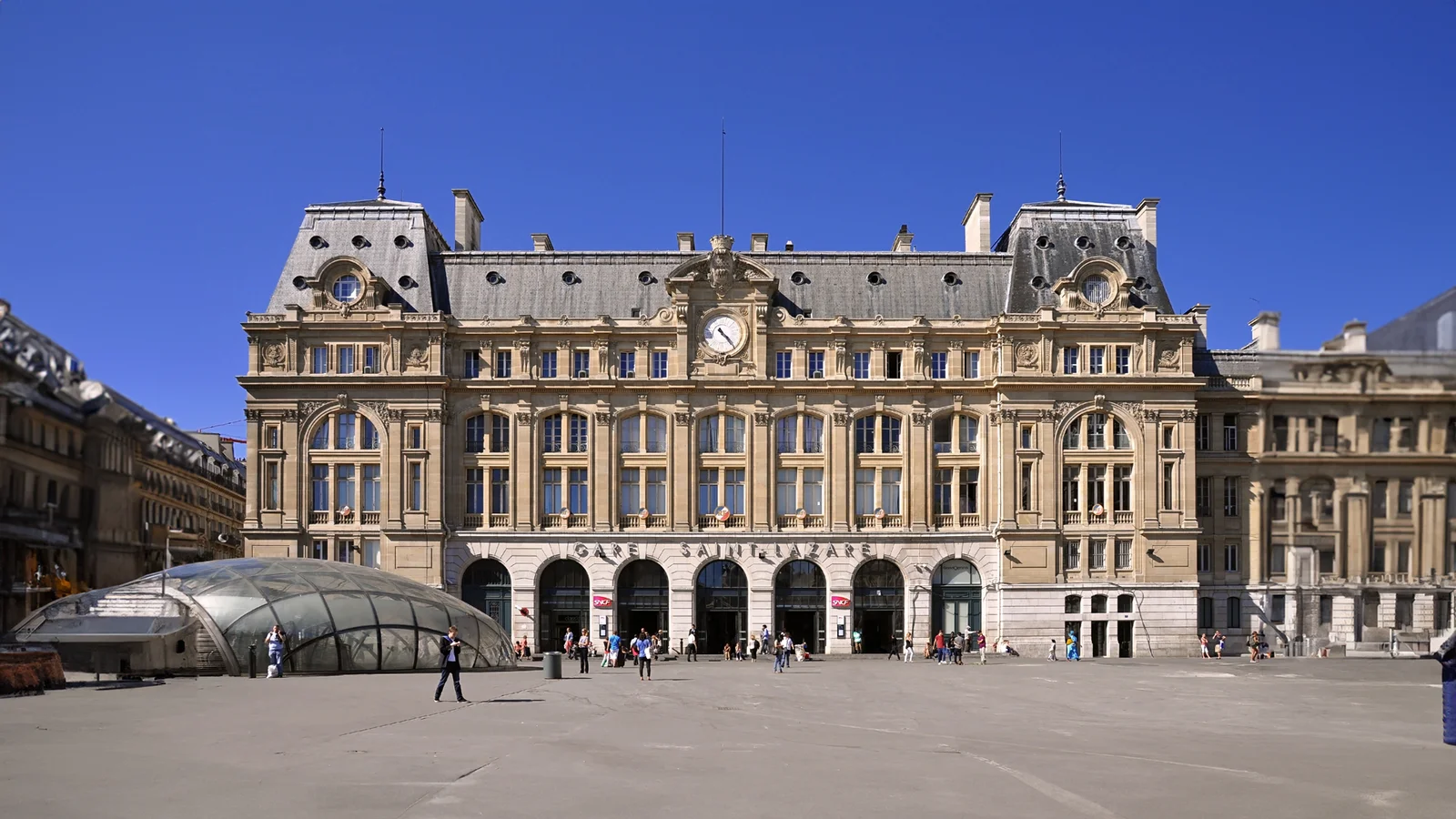 A prepared location image of the square outside Gare Saint-Lazare, without the oversized product